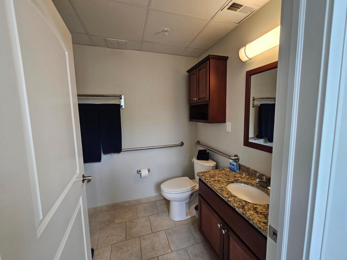 Gorgeous And Spacious Studio At The Historic Inman - 200 Champaign Exterior foto